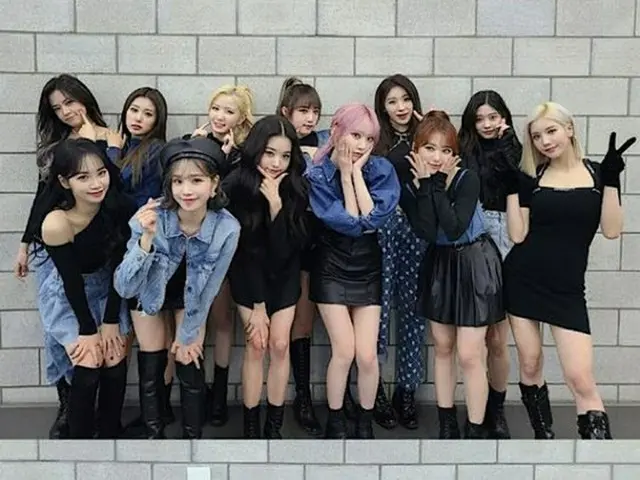 “ビジュアルに穴なし”「IZ*ONE」、「The Show」1位感想＆12人団体ショット（画像提供:wowkorea）