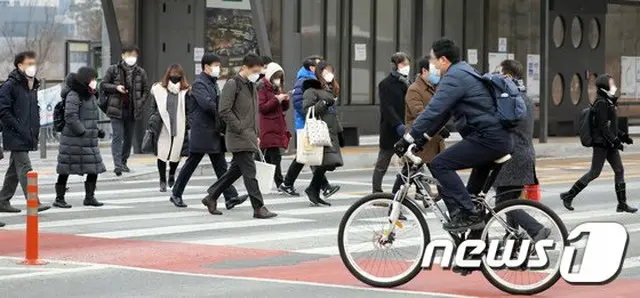 韓国 世宗市で、人々が出勤している様子（画像提供:wowkorea）