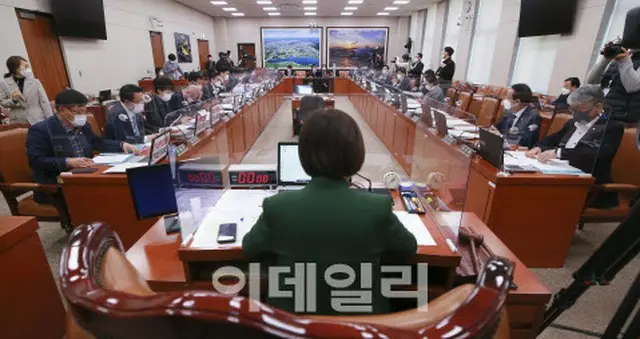 ‘国土交通部長官辞任’ vs ‘真相究明を徹底’…LH事態で温度差を見せた韓国の与野党（画像提供:wowkorea）