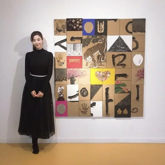 女優キム・ギュリ、画家として展示会を開催（画像提供:wowkorea）