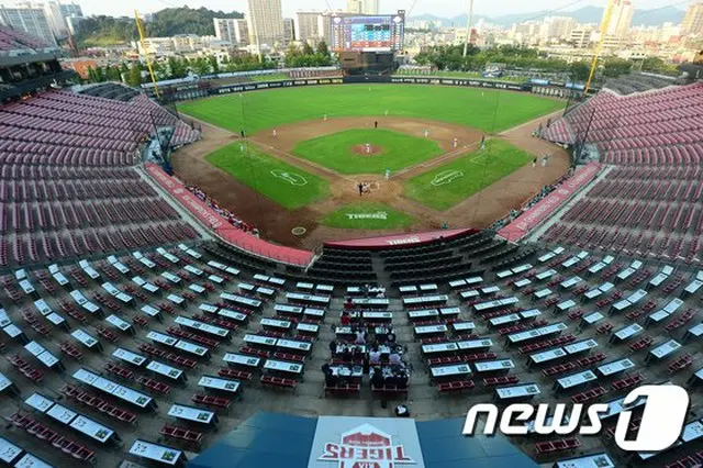 韓国プロ野球オープン戦、”黄砂の影響”で中止に（画像提供:wowkorea）