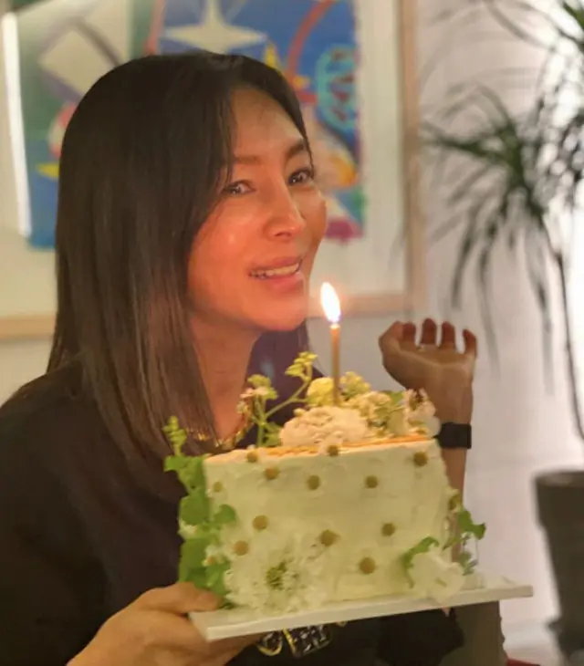 女優ファン・シネ、58歳の誕生日を迎え感謝の投稿…かつての“コンピューター美人”が還暦目前に（画像提供:wowkorea）