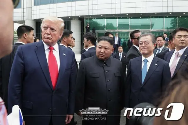 トランプ「韓国、防衛費数十億ドル追加支給合意した」…文大統領も攻撃（画像提供:wowkorea）