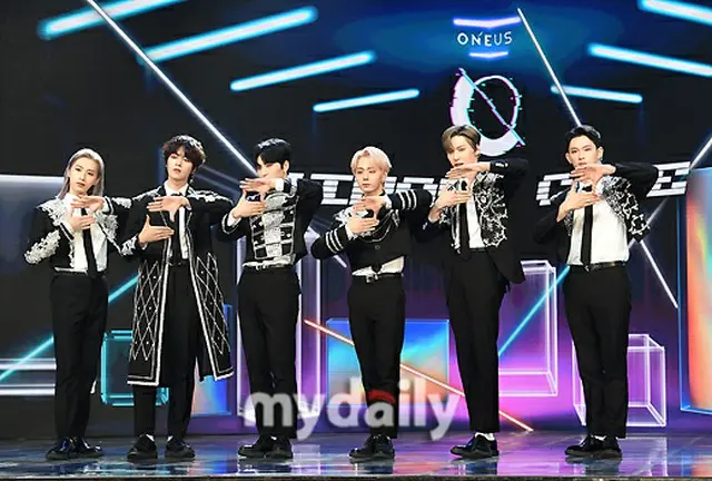 【フォト】「ONEUS」、5thミニアルバム「BINARY CODE」発売ショーケース開催（画像提供:wowkorea）