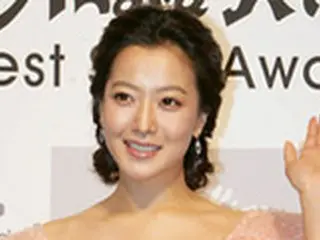 女優キム・ヒソン　年上の事業家と来月結婚