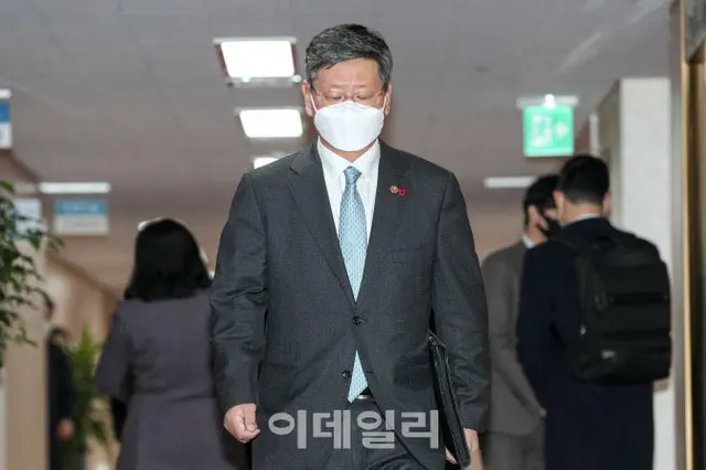 李容九、元法務部次官（画像提供:wowkorea）