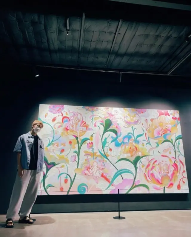 「BTS（防弾少年団）」のRM、絵画鑑賞のひとときを公開…女心を揺さぶる“胸キュンラスボス”ぶりを発揮（画像提供:wowkorea）