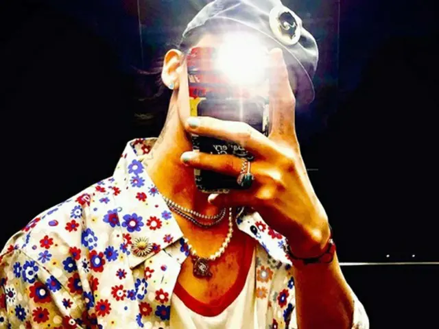 G-DRAGON(BIGBANG)、近況ショットを公開…ファッショニスタらしい特別なセンスでファンを魅了（画像提供:wowkorea）