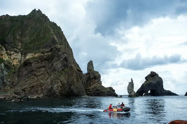 韓国名「独島」、日本名「竹島」として騒がしい島の風景（画像提供:wowkorea）