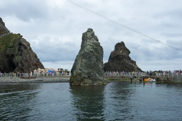 外務省は、韓国野党「国民の力」所属の議員が竹島（韓国名:独島）に上陸した事実を確認したとして、韓国側に強く抗議した。（画像提供:wowkorea）