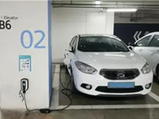 携帯電話のように簡単に充電...ソウル市「電気自動車充電器」を年内に7000基普及＝韓国