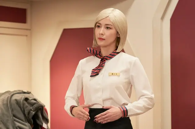 女優ハ・ジウォン、AI乗務員に変身？…「SNL KOREA」にホストとして出撃（画像提供:wowkorea）