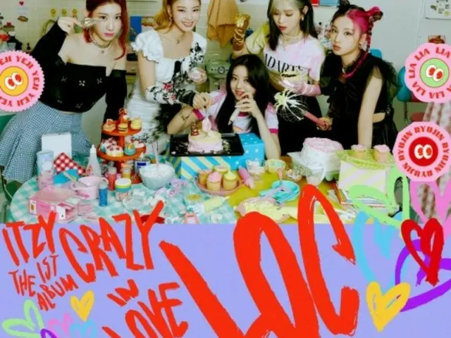 「ITZY」、1stアルバム「CRAZY IN LOVE」のフォトブックイメージを公開（画像提供:wowkorea）