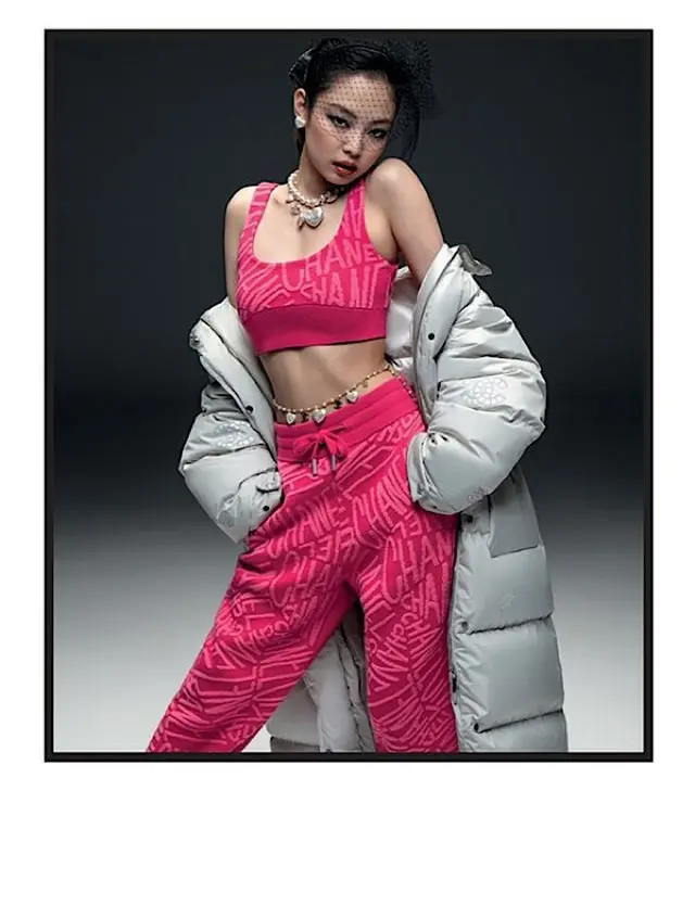 “シャネルアンバサダー”JENNIE(BLACKPINK)、ココネージュコレクションに参加…「夢みたい」（画像提供:wowkorea）