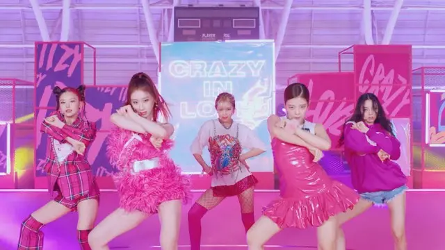 「ITZY」、「ケリー・クラークソンショー」で新曲ステージ披露、「絶賛されるK-POPガールズグループ」（画像提供:wowkorea）