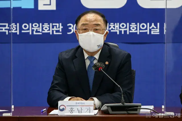 洪楠基、企画財政部長官（画像提供:wowkorea）