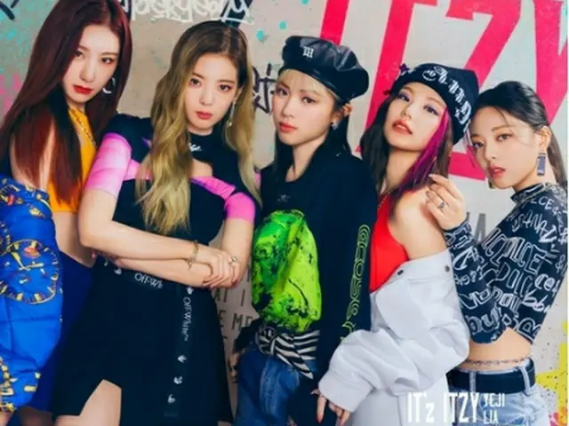 ITZY（YGエンターテインメント提供）＝（聯合ニュース）≪転載・転用禁止≫