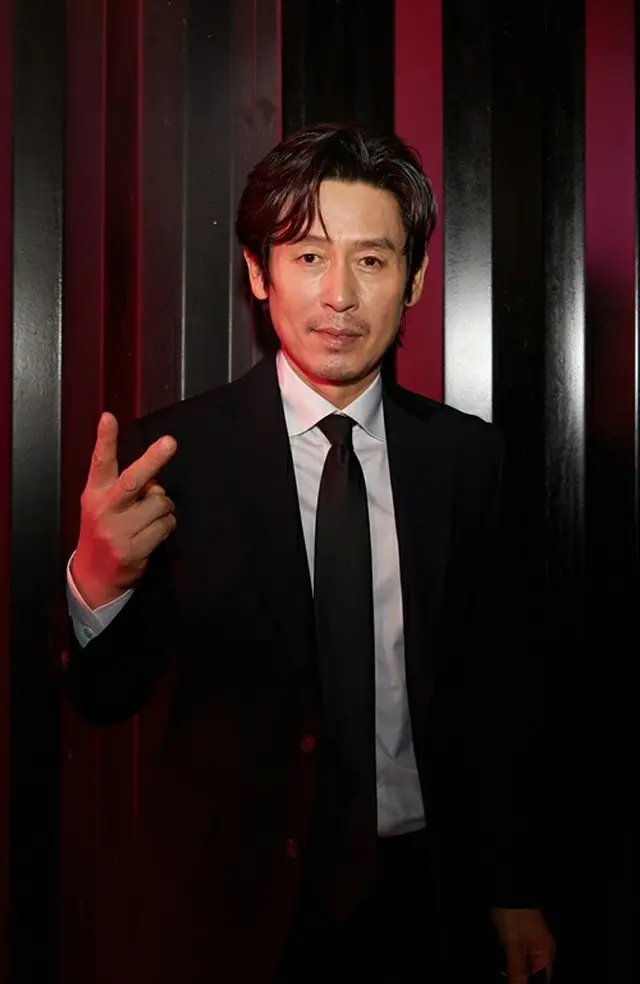 俳優ソル・ギョング、「韓国映画制作家協会賞」で主演男優賞受賞…ことし5冠達成（画像提供:wowkorea）