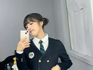 チェ・イェナ（元IZ*ONE）、制服が似合いすぎる22歳…キュートな魅力発散