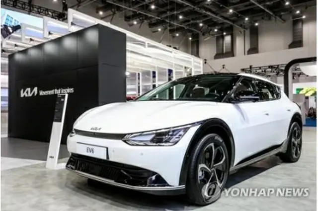 起亜のＥＶ専用車「ＥＶ６」（資料写真）＝（聯合ニュース）