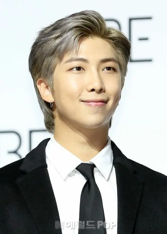 「BTS（防弾少年団）」のRM、ファンに本音の心のこもった励ましと応援のコメントが話題…「結局誰かは僕を憎むしか」（画像提供:wowkorea）