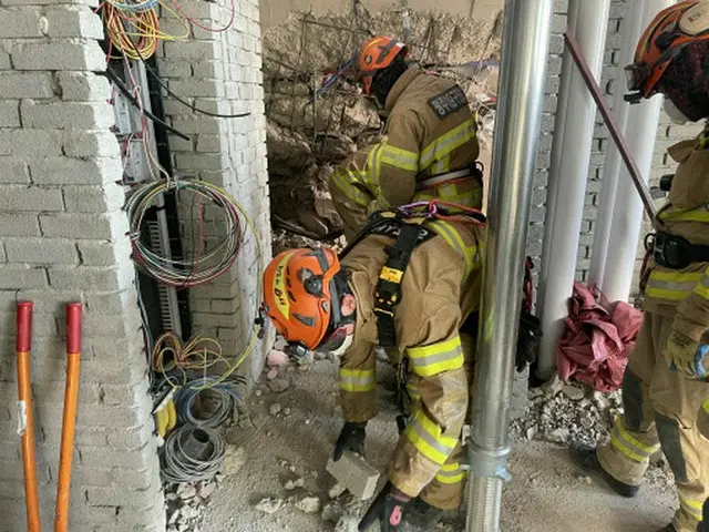 光州マンション建設現場の最後の行方不明者が27階で発見...約4時間後に遺体を収容＝韓国（画像提供:wowkorea）