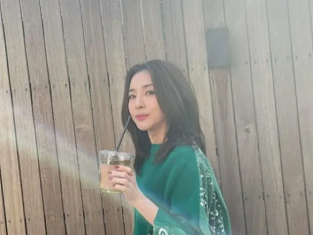 DARA (元2NE1)、これがまさに芸能人のお茶？…「むくみを取るために必須」（画像提供:wowkorea）