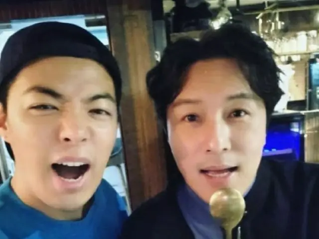 歌手KangNam、“よくおごってくれる兄さん”キム・ドンワン（SHINHWA）とツーショット（画像提供:wowkorea）