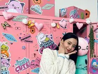 「BLACKPINK」JISOO、学園ドラマのヒロインのようなビジュアル