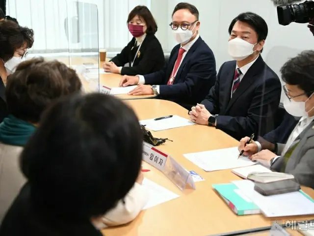 女性団体「女性家族省の権限を強化すべき」…安哲秀「意見を十分に検討したい」＝韓国（画像提供:wowkorea）