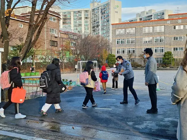 韓国では防疫措置が解除され5月からは学校の教育活動も正常化するが、新型コロナに感染した学生の「登校」についてはまだ不透明だ（画像提供:wowkorea）