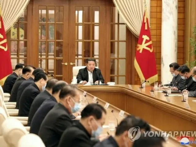 北朝鮮の朝鮮中央通信は、党中央委員会政治局会議が開かれ新型コロナの状況が話し合われたと伝えた＝（朝鮮中央通信＝聯合ニュース）≪転載・転用禁止≫