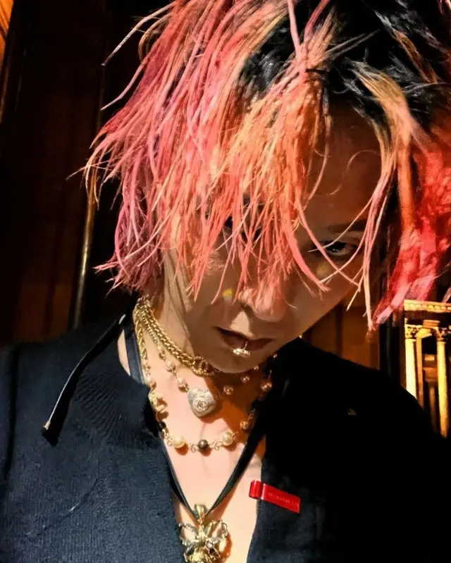 G-DRAGON（BIGBANG）、「痩せすぎ？」心配を一瞬で吹き飛ばすカリスマ…”クラス”が違うファッショニスタのオーラ（画像提供:wowkorea）