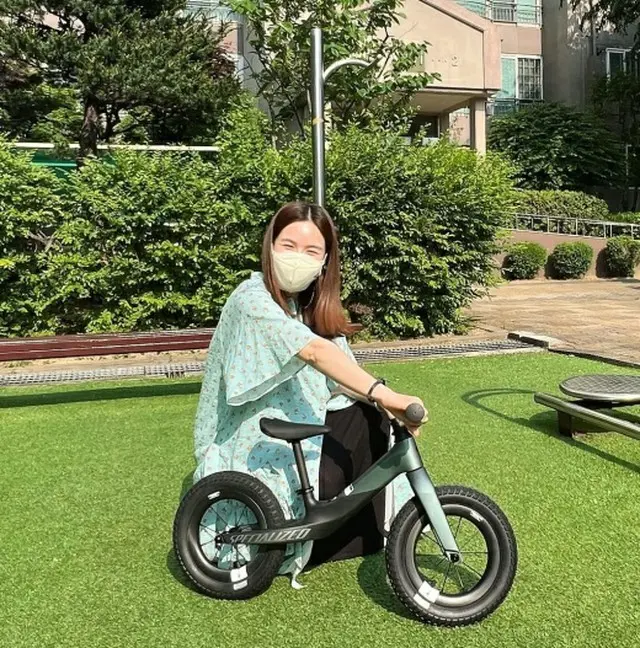 “妊娠中” パク・シウン、すでに子ども用の自転車まで準備？…夫チン・テヒョンは自転車マニア（画像提供:wowkorea）