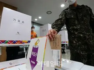 全国統一地方選挙の事前投票率、28日午前で投票率11.81%＝韓国