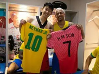 ソン・フンミン、試合後に笑顔でネイマールとユニフォームを交換