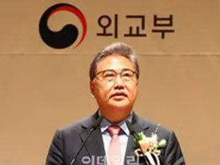 ハーモニカを贈った林芳正外相に...「韓日関係、ハーモニーを奏でるだろう」＝韓国外交部長官