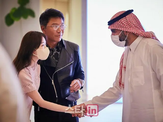 SMイ・スマン、サウジアラビア文化省大臣と「サウジPOP」製作に向けた歓談（画像提供:wowkorea）