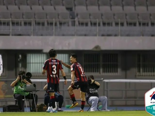 “韓国のメッシ”イ・スンウ、3連続ゴール＝水原FC、浦項破り連勝（画像提供:wowkorea）