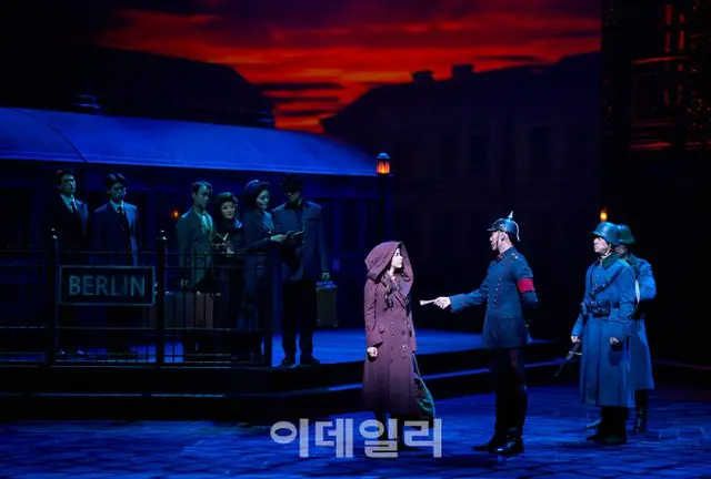 韓国ミュージカル「マタハリ」、公演中に俳優が落下事故…”負傷程度を確認中”（画像提供:wowkorea）