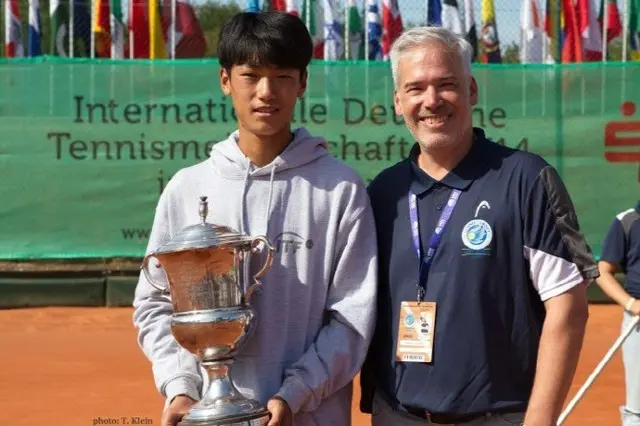 韓国テニス界有望株のチョ・セヒョク選手、U-14国際ドイツ選手権大会優勝（画像提供:wowkorea）