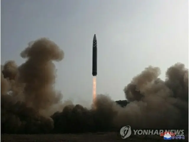 3月24日に発射された新型ICBM「火星17」＝（朝鮮中央通信＝聯合ニュース）≪転載・転用禁止≫