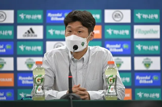 サッカー元韓国代表パク・チソン、U-15ユース選手の”かわいい質問”に…「自分をコントロールしながらサッカーに集中して」（画像提供:wowkorea）