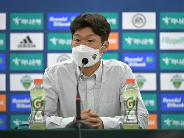 サッカー元韓国代表パク・チソン、U-15ユース選手の”かわいい質問”に…「自分をコントロールしながらサッカーに集中して」（画像提供:wowkorea）