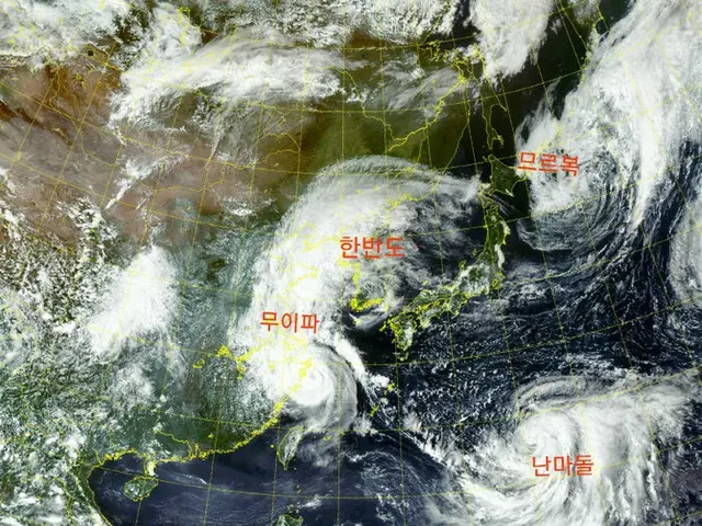 ”電車吹き飛ばす威力”の台風14号、日本上陸せず朝鮮半島と近い位置を通過か（画像提供:wowkorea）