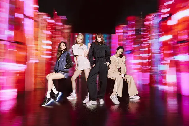 adidas Originals、「BLACKPINK」を起用した「NMD_V3」新ビジュアル公開！（画像提供:wowkorea）