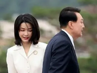 ＜W解説＞韓国大統領の海外歴訪に夫人が同行することが問題？＝野党議員が政権批判の材料に