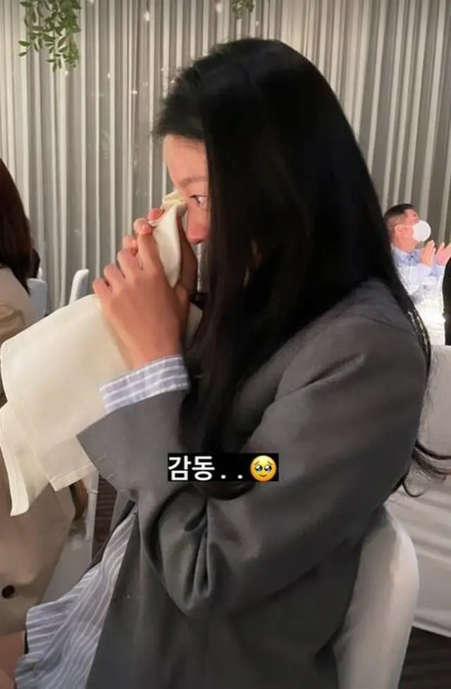 ソリョン（AOA）、ナムグン・ミン＆チン・アルムの結婚式に参加し涙？（画像提供:wowkorea）