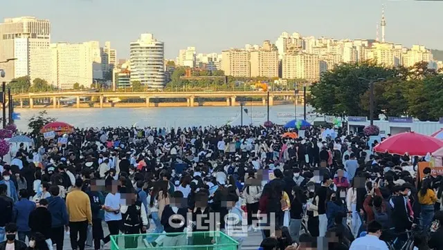 3年ぶり「花火大会」に大混雑…引き返す市民も＝韓国ソウル市（画像提供:wowkorea）