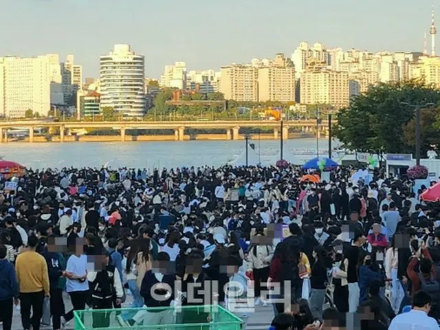 3年ぶり「花火大会」に大混雑…引き返す市民も＝韓国ソウル市（画像提供:wowkorea）